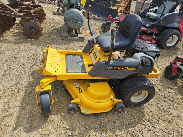 #9-•-cub-cadet-time-saver-zero-turn-mower-image-2