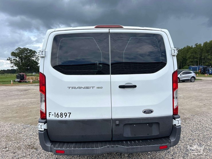 2016-ford-transit-image-22