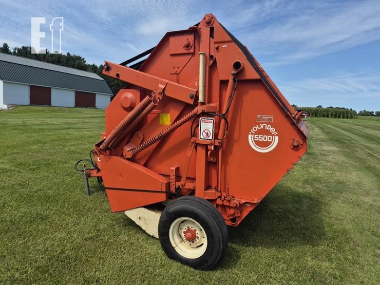 hesston-5500-image-2