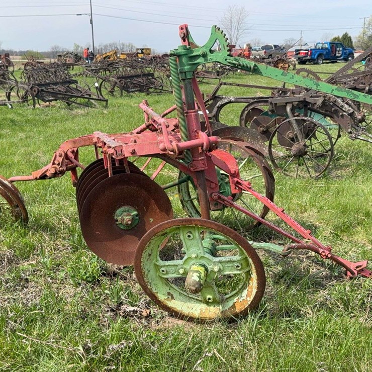 Case 3ft Disk Plow