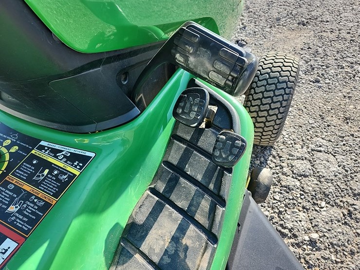 john-deere-x304-image-18