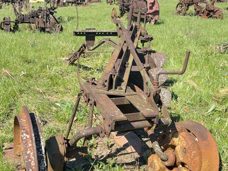 john-deere-disc-plow-image-5