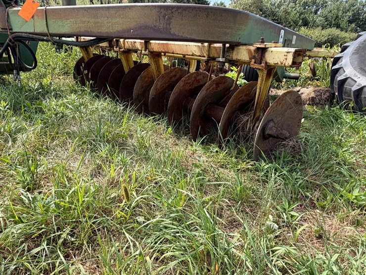 john-deere-220-image-14