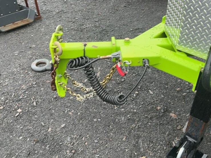 #298-•-2024-dyna-vortex-v-18-brush-chipper-image-17