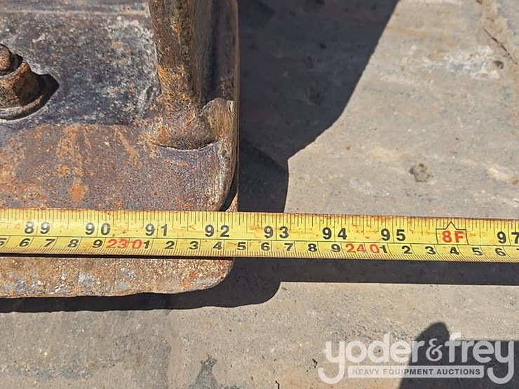 2019-deere-310sl-image-15