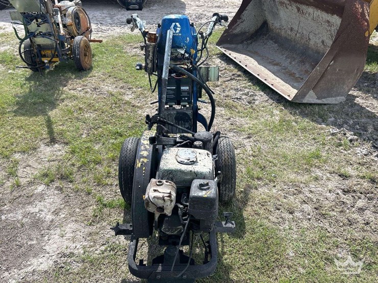 graco-linelazer-v-200hs-hp-airless-line-striper-image-20