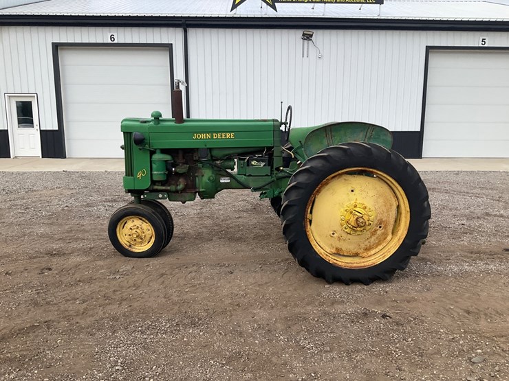1953-john-deere-40-image-2