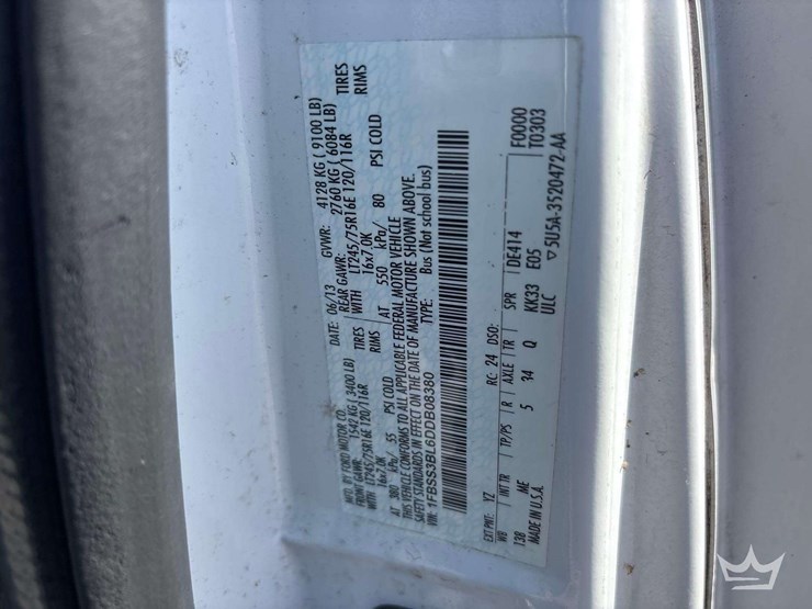 2013-ford-e350-image-6