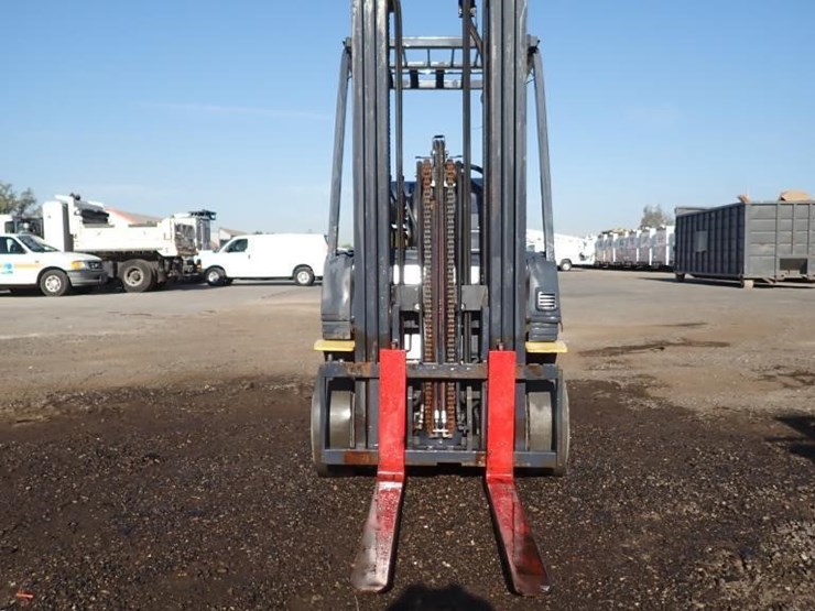 komatsu-fg25st-16-image-7