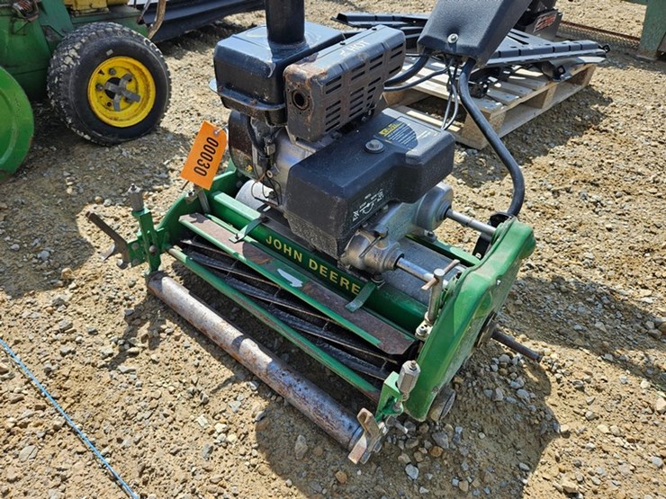#30-•-john-deere-220a-greens-mower-image-9