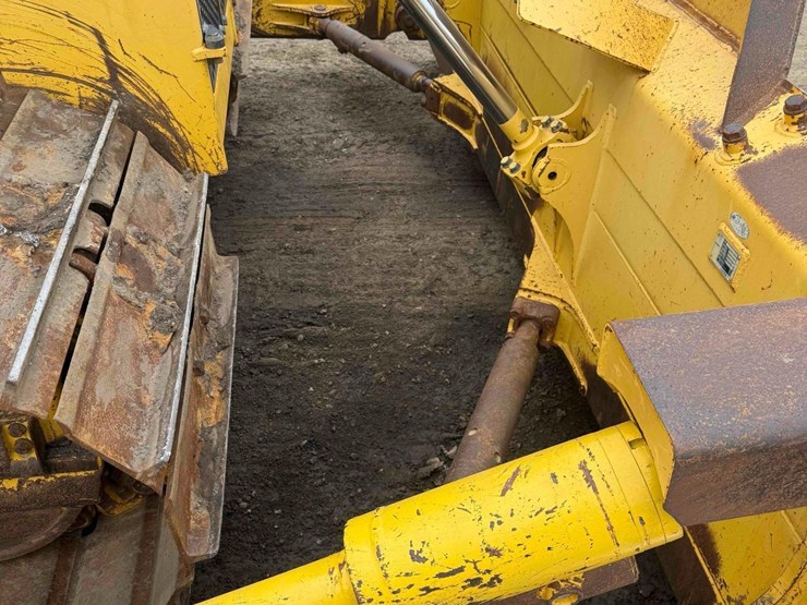 2018-komatsu-d65pxi-image-11