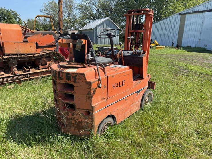yale-forklift-image-5