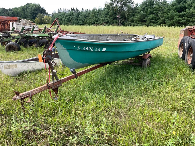 #2653-•-shell-lake-15'-boat-and-motor-(for-parts)-image-1