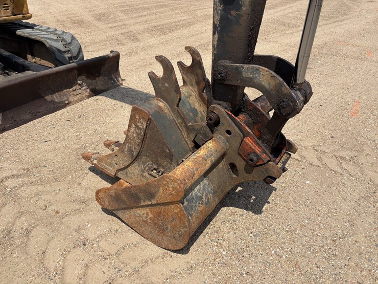 2017-deere-60g-image-8