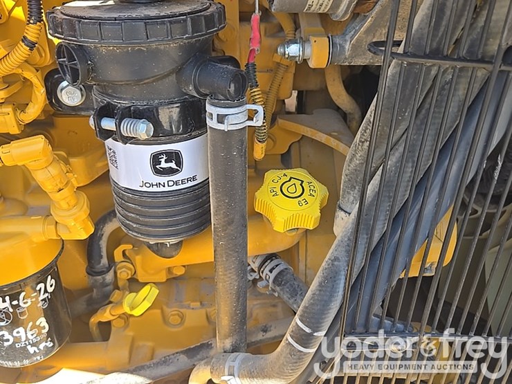 2019-deere-310sl-image-55