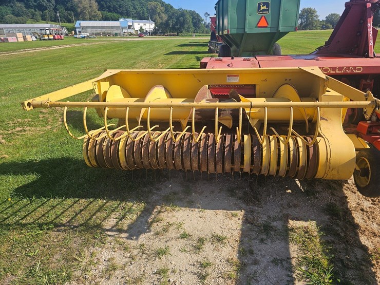 new-holland-790-image-15
