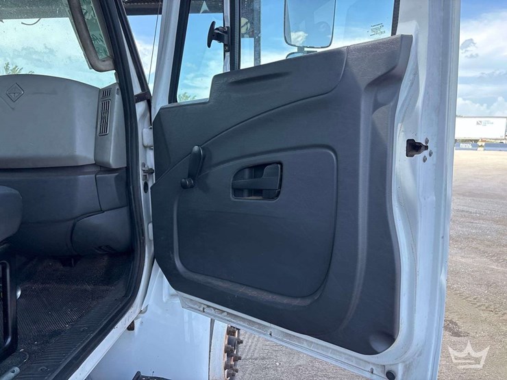 2012-international-durastar-4300-image-33