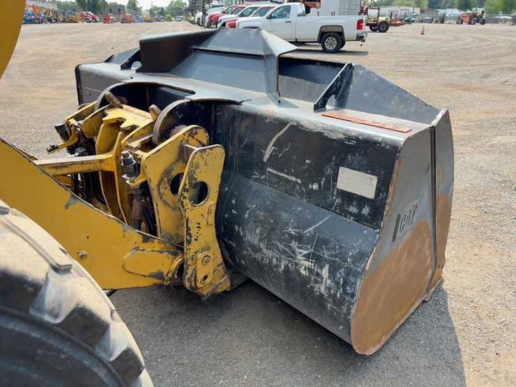 2017-caterpillar-926m-image-11