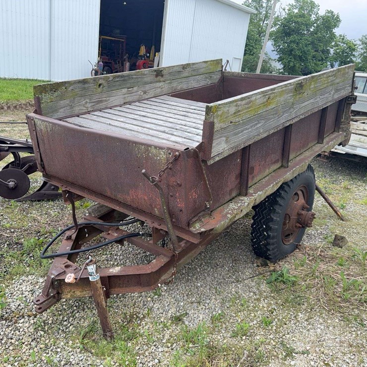 HOMEMADE DUMP TRAILER