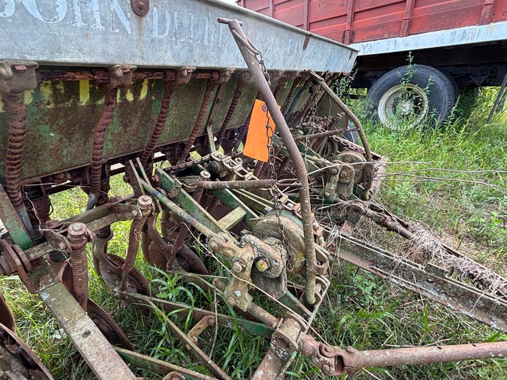 john-deere-8-image-20