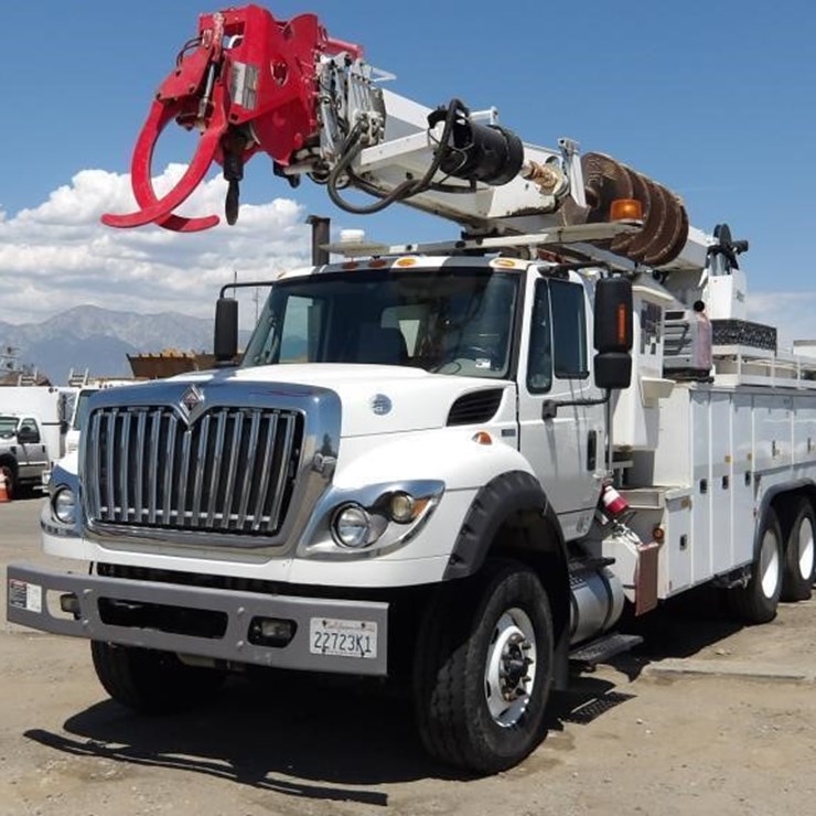 2012 INTERNATIONAL 7600