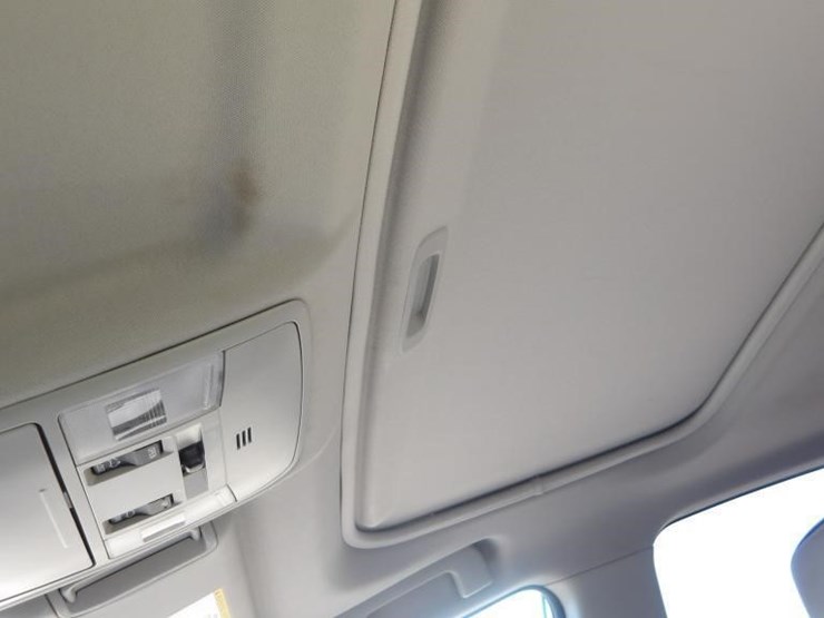 2018-toyota-rav4-image-25