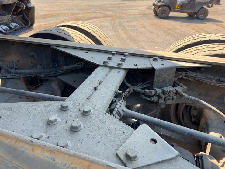 2018-kenworth-t680-image-23