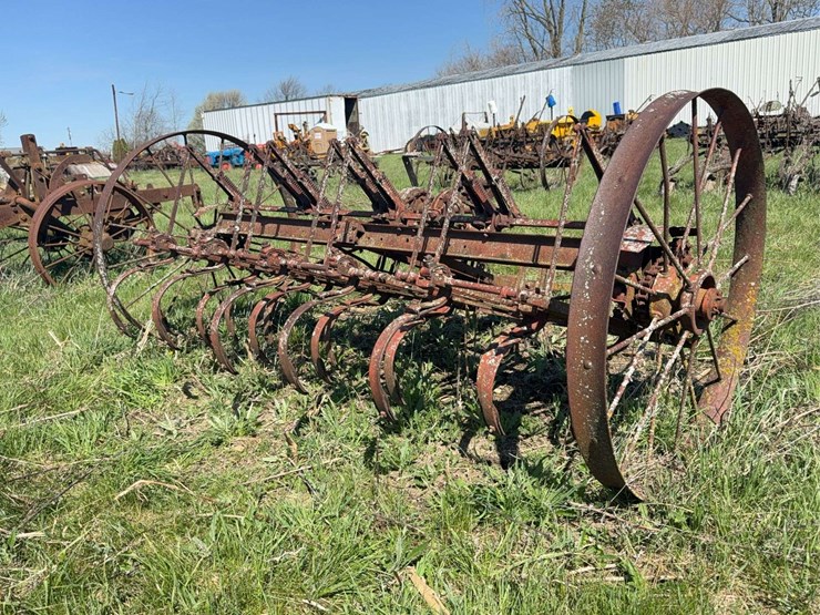 unknown-pull-type-field-cultivator-image-4