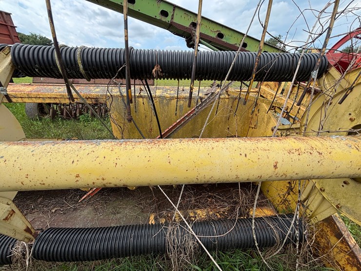 new-holland-960-image-23