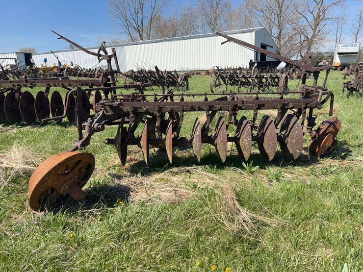 john-deere-disc-plow-image-3