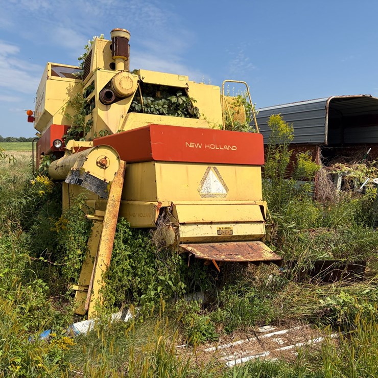 NEW HOLLAND TR70