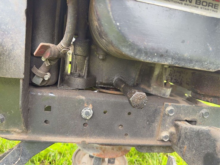 gilson-gt18he-garden-tractor-image-23