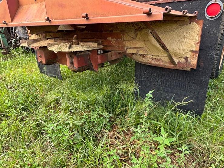 #2650-•-lime-spreader-image-7