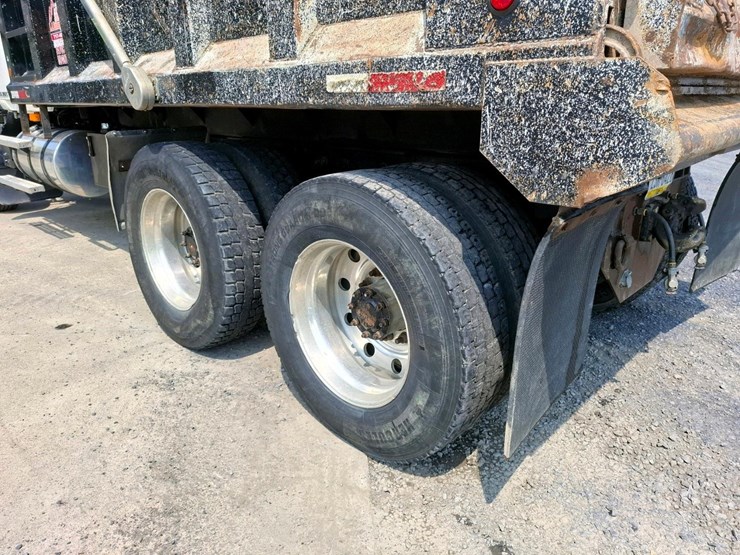 2009-mack-ch613-image-19