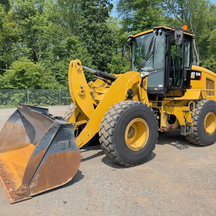 2017 CATERPILLAR 926M