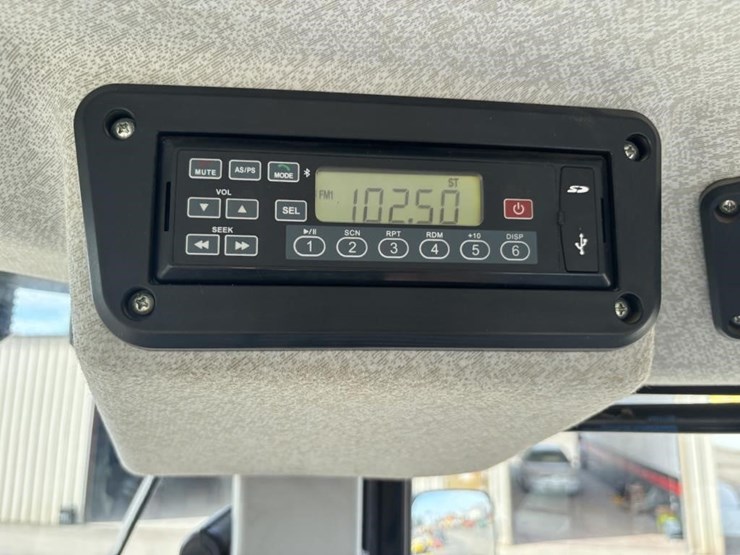 2022-xcmg-xc958u-image-49