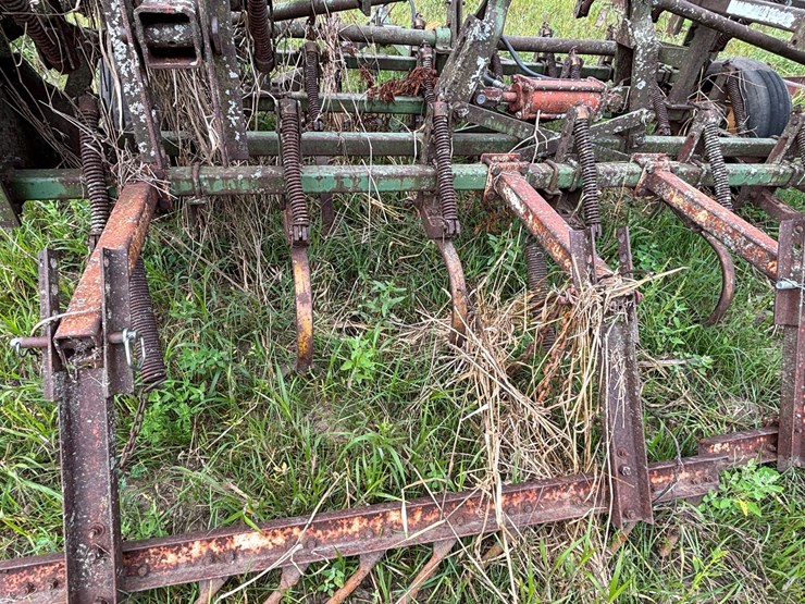 #2656-•-kewanee-17'-field-cultivator-image-10