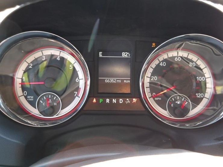2017-dodge-grand-caravan-image-17