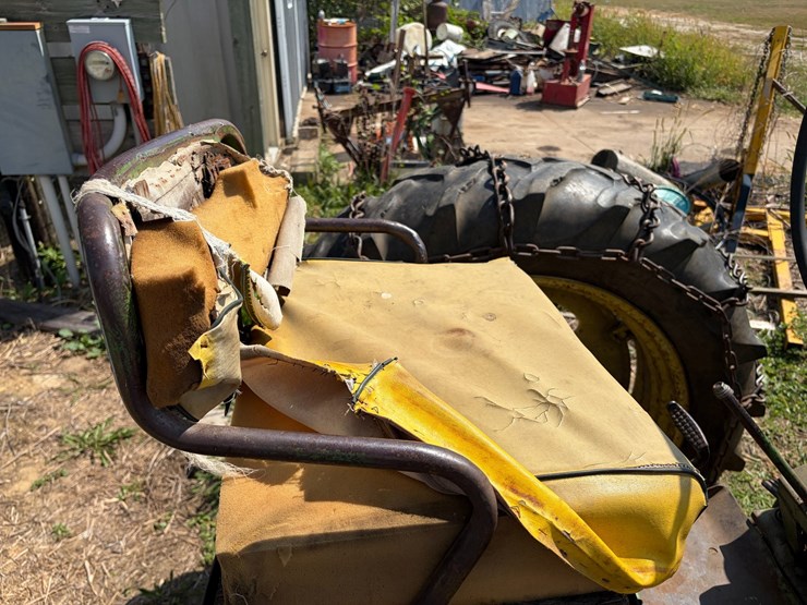 john-deere-60-image-37