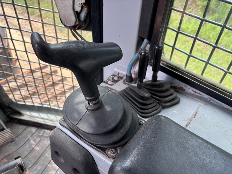 deere-650h-lgp-image-24