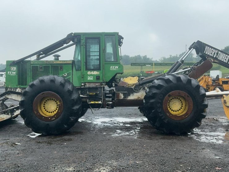 2014-deere-648h-image-2