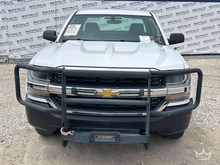 2016-chevrolet-silverado-1500-image-21