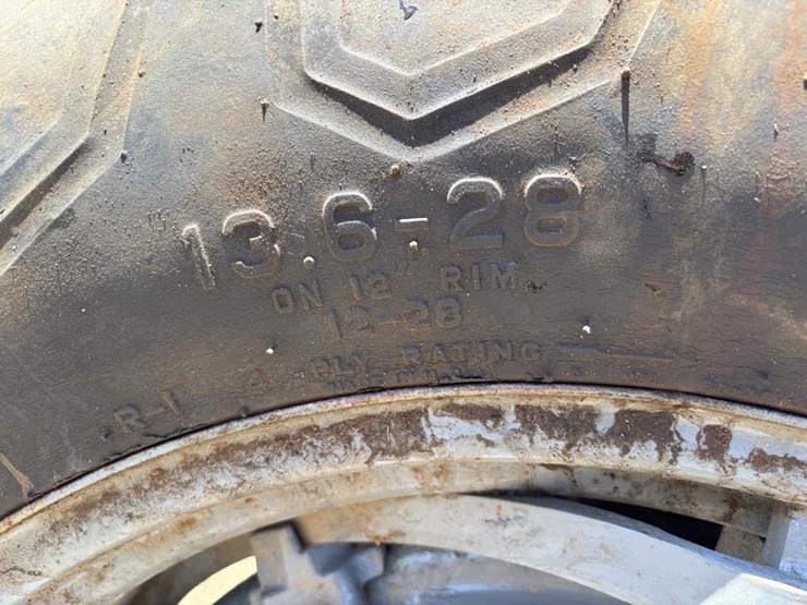 ford-800-image-21
