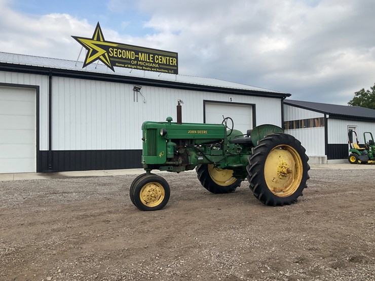 1953-john-deere-40-image-1