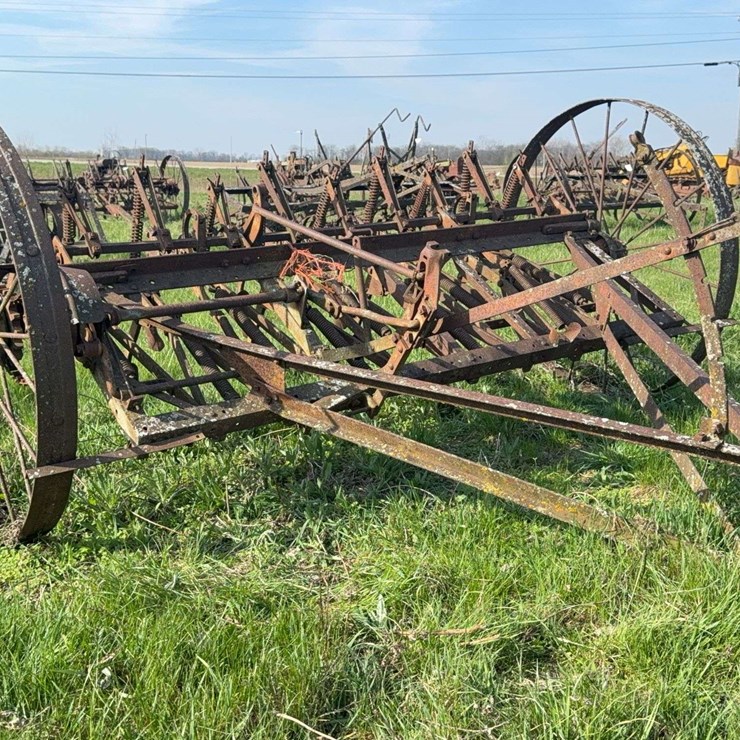 IHC 8FT Field Cultivator