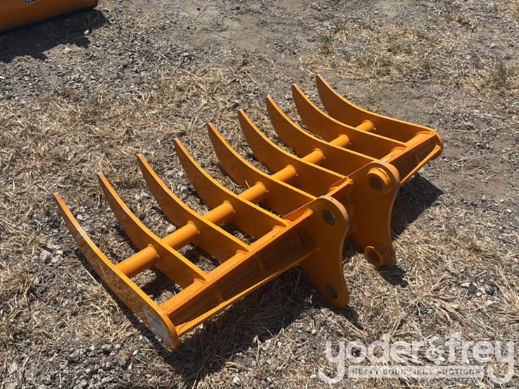 caterpillar-305-image-2
