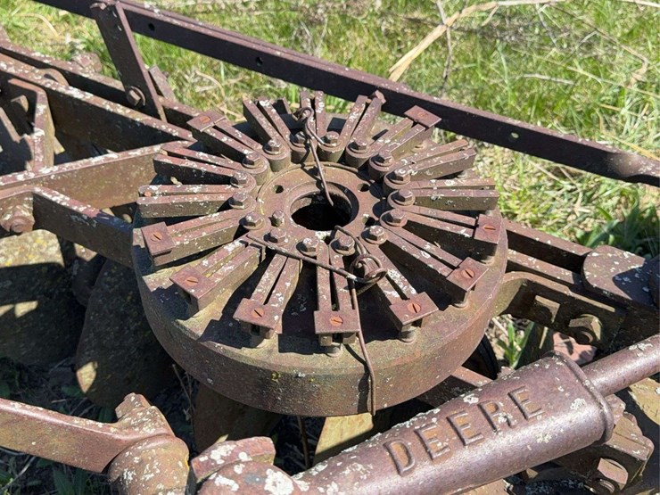 john-deere-disc-plow-image-11