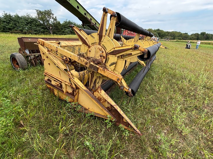 new-holland-960-image-4