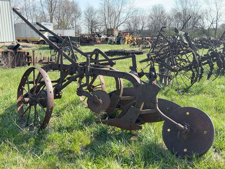 two-bottom-plow-image-6