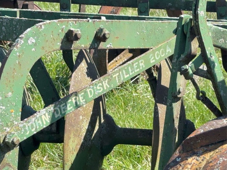 john-deere-disc-plow-image-12